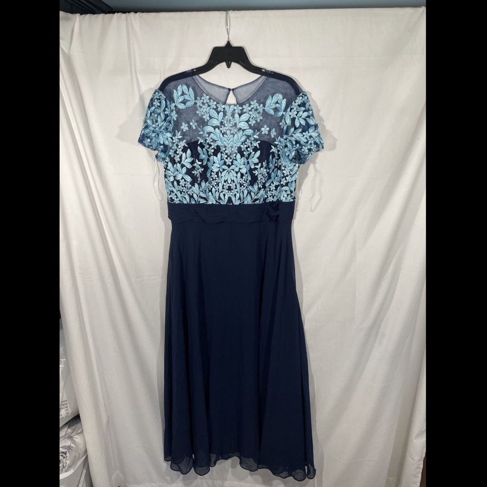 NEW $298 JS Collections Embroidered Illusion Bodice Gown Navy [SZ‎ 16 ] - Picture 7 of 12
